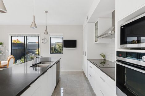 Photo of property in 37 Coast Boulevard, Papamoa Beach, Papamoa, 3118