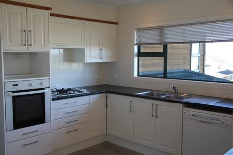 Photo of property in 46 Arahiwi Grove, Tirohanga, Lower Hutt, 5010