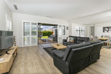 Photo of property in 80 Riverhead Point Drive, Riverhead, 0820