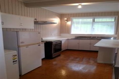 Photo of property in 2 Sugarloaf Road, Brooklyn, Wellington, 6021