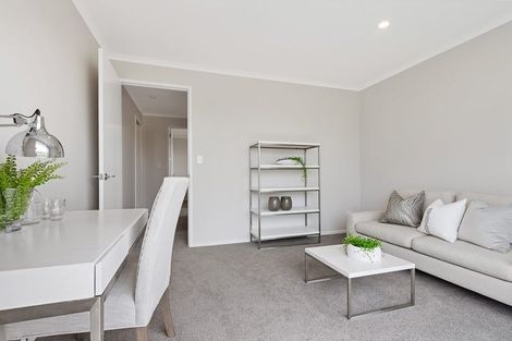 Photo of property in 35 Hayfield Way, Karaka, Papakura, 2113