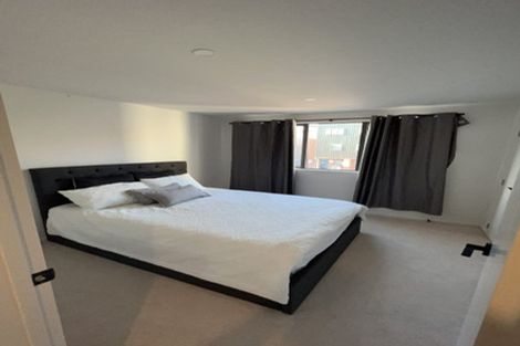 Photo of property in 22 Treeline Lane, Flat Bush, Auckland, 2019