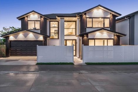 Photo of property in 3 Ti Kouka Place, Te Atatu Peninsula, Auckland, 0610