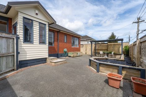 Photo of property in 54 Athlone Crescent, Avalon, Lower Hutt, 5011