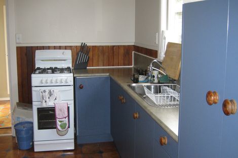 Photo of property in 43 Lyndhurst Street, Takaro, Palmerston North, 4412