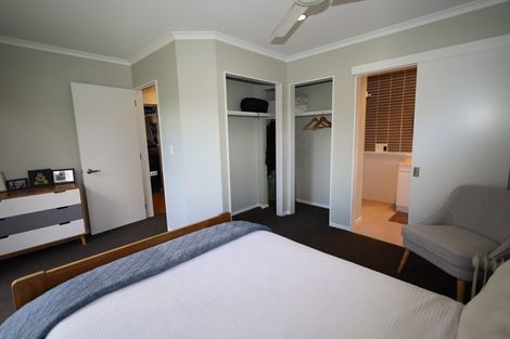 Photo of property in 4b Langstone Street, Welcome Bay, Tauranga, 3112