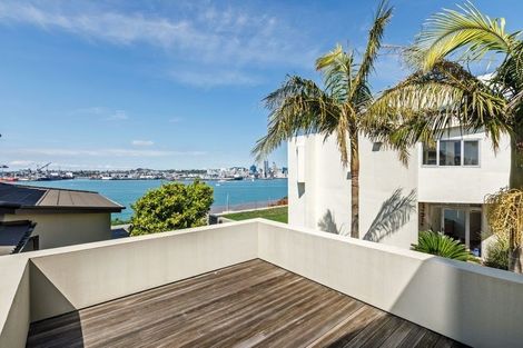 Photo of property in 61b Stanley Road, Stanley Point, Auckland, 0624