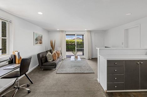 Photo of property in 1/41 East Coast Road, Milford, Auckland, 0620