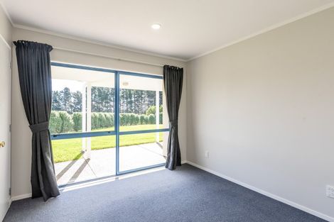 Photo of property in 2 Wallace Loop Road, Koputaroa, Levin, 5571