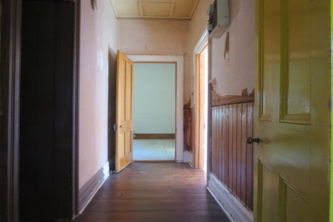 Photo of property in 9 Queen Street, Albury, Cave, 7984