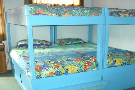 Photo of property in 10 Solander Street, Tolaga Bay, 4077