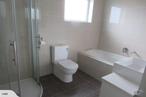 Photo of property in 70 Pencaitland Drive, Flat Bush, Auckland, 2019