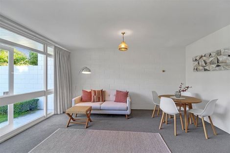 Photo of property in 1/99 Aikmans Road, Merivale, Christchurch, 8014