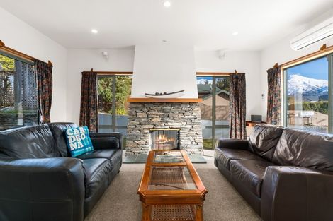 Photo of property in 22 Tenby Street, Wanaka, 9305