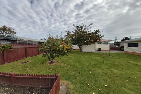 Photo of property in 6 Murray Avenue, Hawera, 4610