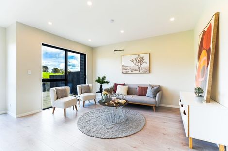 Photo of property in 37 Horokaka Street, Massey, 0614