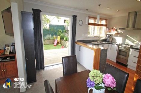 Photo of property in 17 Tweed Street, Kinmont Park, Mosgiel, 9024