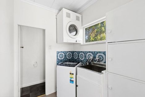 Photo of property in 38 Tipahi Street, Nelson South, Nelson, 7010