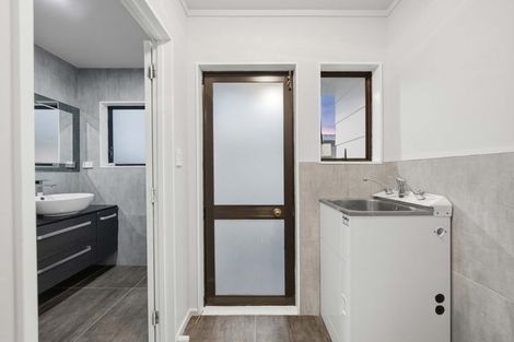 Photo of property in 1 Dalmahoy Place, Wattle Downs, Auckland, 2103