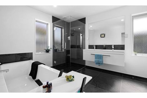 Photo of property in 32a Surfers Place, North New Brighton, Christchurch, 8083