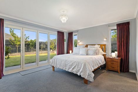 Photo of property in 7 Coolspring Way, Redwood, Christchurch, 8051