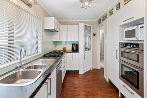 Photo of property in 52 Treadwell Street, Springvale, Whanganui, 4501