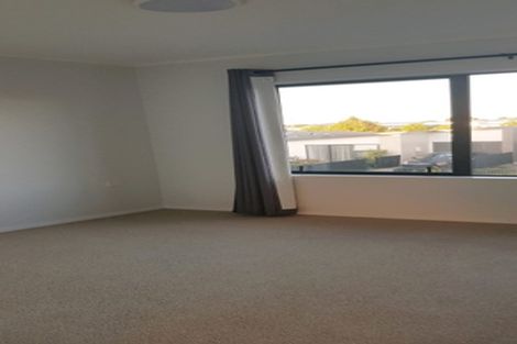 Photo of property in 87 Battalion Drive, Papakura, 2110
