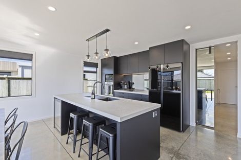 Photo of property in 29 Smith Street, Lepperton, New Plymouth, 4373