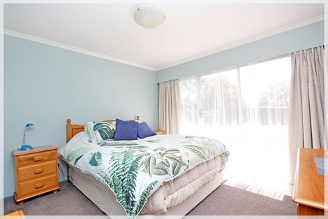 Photo of property in 1071 Queen Street East, Levin, 5510