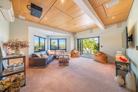 Photo of property in 3 Coroglen Rise, Pukerua Bay, 5026