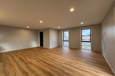 Photo of property in 2/232 Marine Parade, New Brighton, Christchurch, 8061