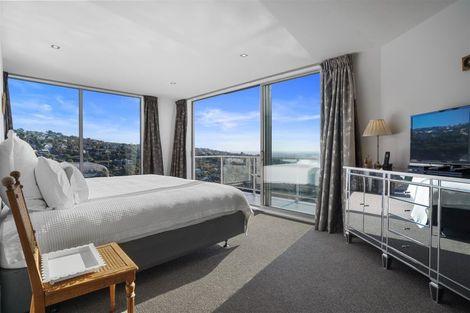 Photo of property in 4 Gazelle Lane, Redcliffs, Christchurch, 8081