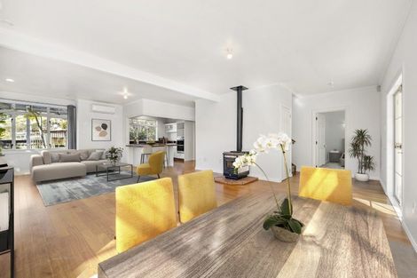 Photo of property in 1431 Clevedon Kawakawa Road, Kawakawa Bay, Papakura, 2585