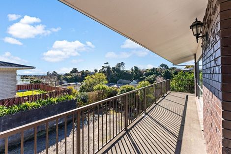 Photo of property in 21 Nevada Drive, Merrilands, New Plymouth, 4312