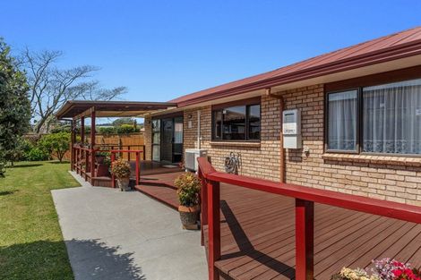 Photo of property in 16 Walnut Grove, Whakatane, 3120