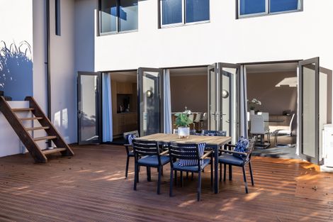 Photo of property in 36 Rockview Place, Mount Pleasant, Christchurch, 8081