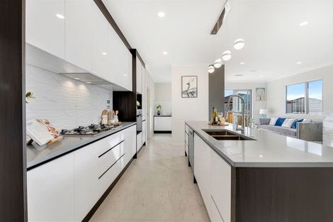 Photo of property in 13 Aklander Rise, Flat Bush, Auckland, 2019