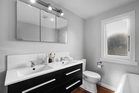 Photo of property in 239 Victoria Avenue, Hokowhitu, Palmerston North, 4410