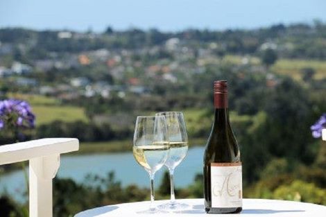 Photo of property in 225 Paremoremo Road, Lucas Heights, Auckland, 0632