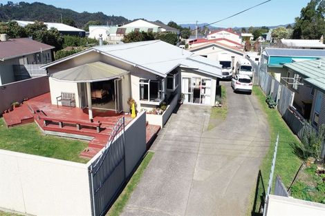 Photo of property in 16 Lee Street, Whitianga, 3510