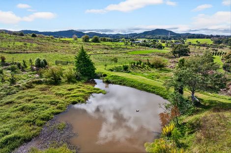 Photo of property in 252 Oneriri Road, Kaiwaka, 0573
