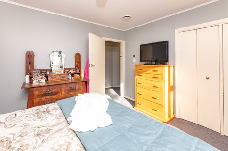 Photo of property in 72 Wingate Street, Redwood, Christchurch, 8051