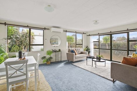 Photo of property in 178 Mangorei Road, Merrilands, New Plymouth, 4312