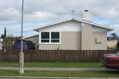 Photo of property in 12 Puriri Crescent, Edgecumbe, 3120