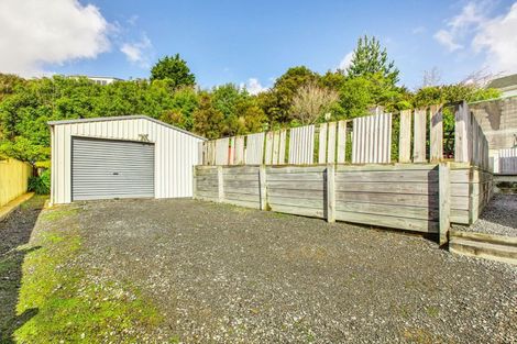 Photo of property in 2 Harold Grove, Stokes Valley, Lower Hutt, 5019
