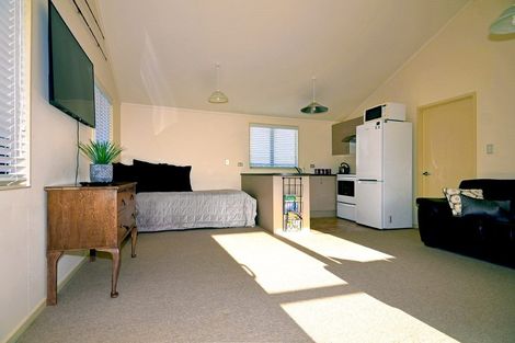 Photo of property in 23 Roore Street, Foxton Beach, Foxton, 4815