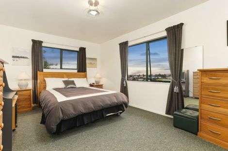 Photo of property in 6 Charlotte Street, Stanmore Bay, Whangaparaoa, 0932