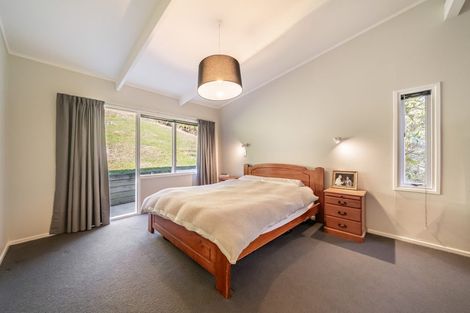 Photo of property in 92 Paekakariki Hill Road, Pauatahanui, Porirua, 5381