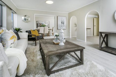 Photo of property in 1/7 Keldale Place, Forrest Hill, Auckland, 0620