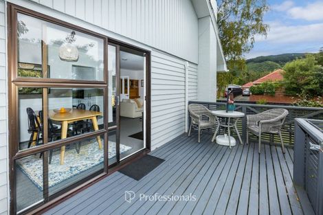 Photo of property in 35 Whirinaki Crescent, Heretaunga, Upper Hutt, 5018